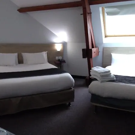 Kyriad Fargeau Ponthierry - Apollonia Saint-Fargeau-Ponthierry