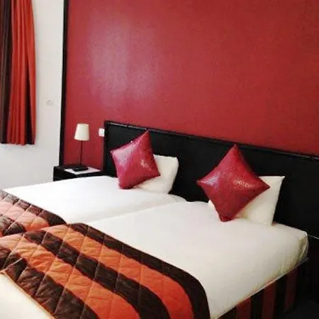 Kyriad Fargeau Ponthierry - Apollonia 3* Saint-Fargeau-Ponthierry