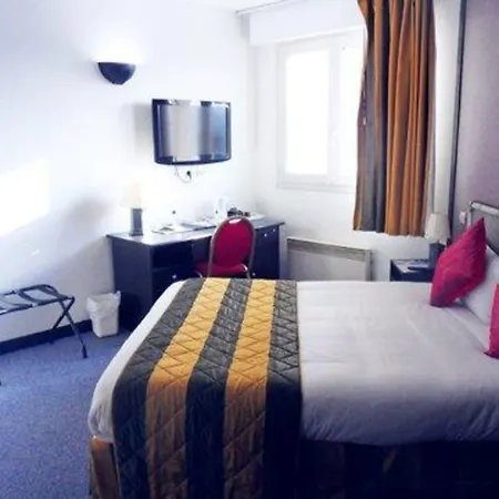 Kyriad Fargeau Ponthierry - Apollonia 3* Saint-Fargeau-Ponthierry