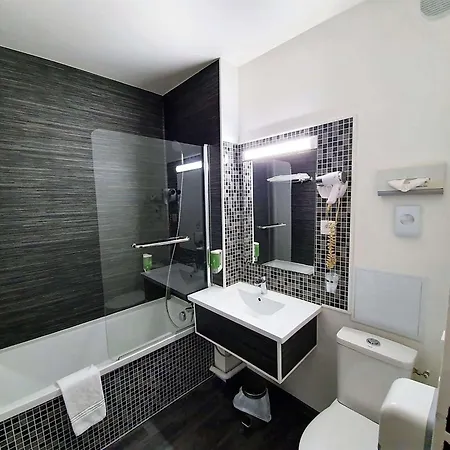 Kyriad Fargeau Ponthierry - Apollonia Hotel Saint-Fargeau-Ponthierry