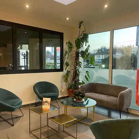 Kyriad Fargeau Ponthierry - Apollonia Hotel 3*