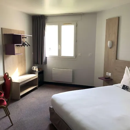 Kyriad Fargeau Ponthierry - Apollonia 3*