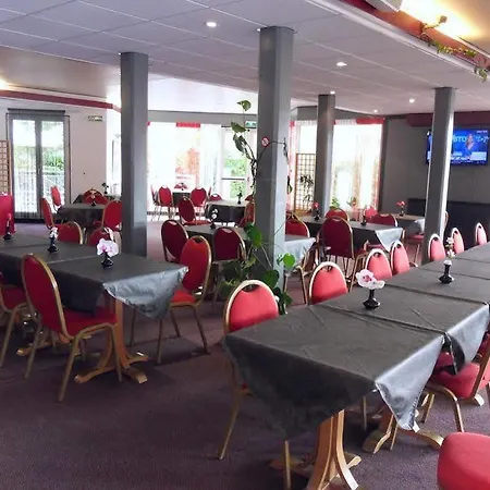 Kyriad Fargeau Ponthierry - Apollonia 3*